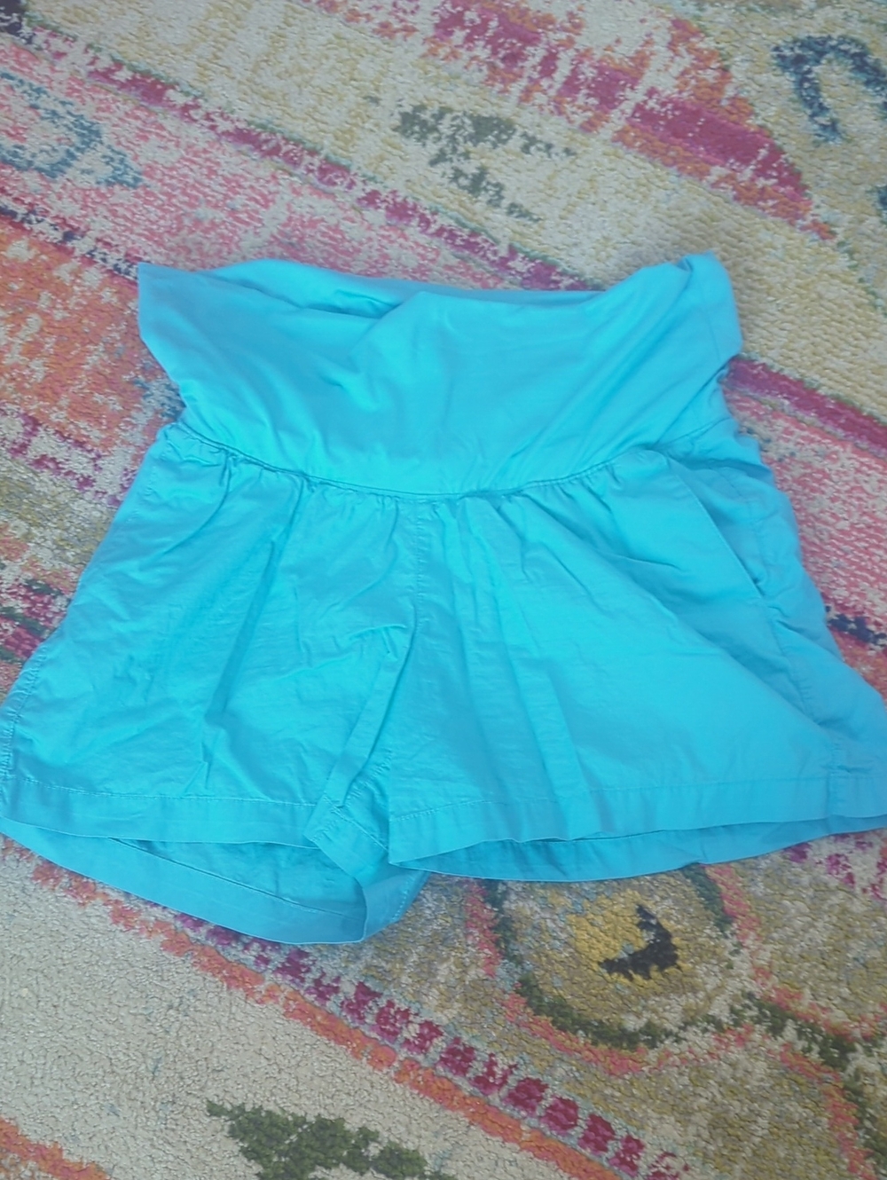 Old Navy Turquoise Maternity Shorts, Size Medium